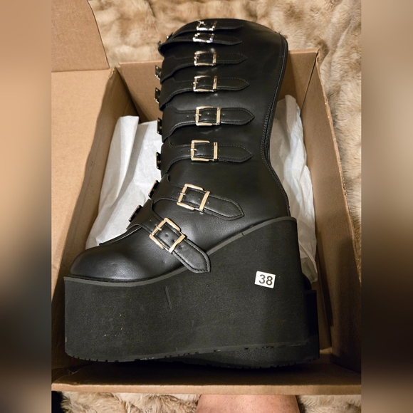 UniqueStride Chunky Heel Goth Platform Boots - Picture 6 of 9